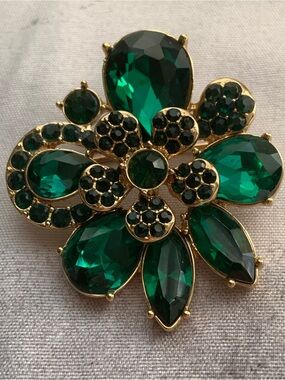 Talbots Gold-Tone Emerald Green Crystal Flower Brooch